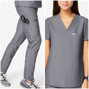 FIGS SCRUBS Set